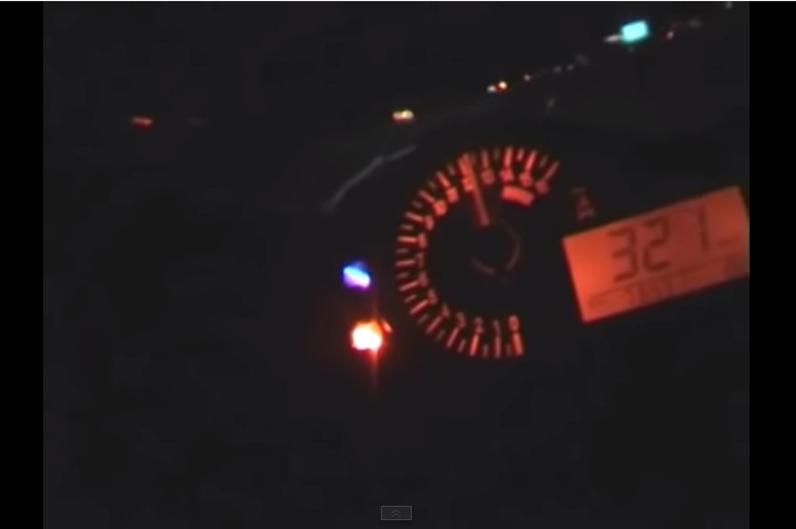 Suzuki gsx 1000 k3 chạy 321kmh trong đêm tối - 1