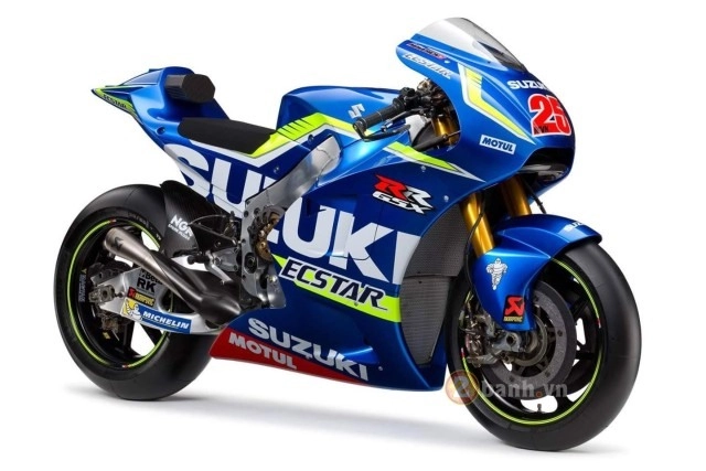 Suzuki gsx-rr 2016 bắt đầu xuất hiện trong giải đua motogp 2016 - 1