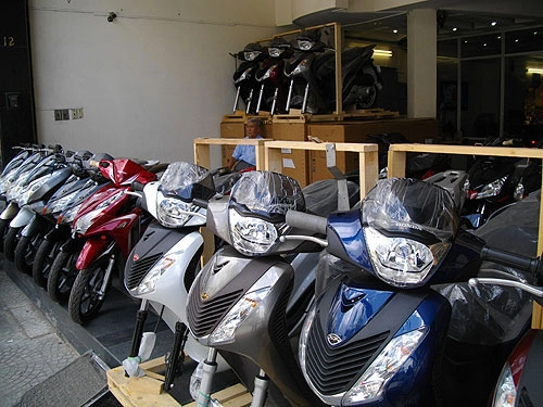 Thà mua xe hơi còn đẳng cấp hơn mua sh giá 13000 - 1