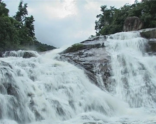 Top 5 con suối thác đẹp nhất khách hòa mà dân phượt không thể bỏ qua - 2