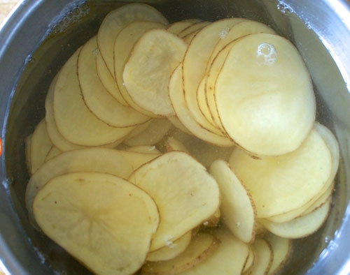 Tự làm bimbim khoai tây giòn tan - 2