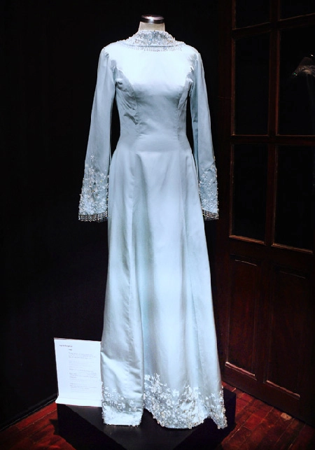 Váy audrey hepburn elizabeth taylor trưng bày tại vn - 2