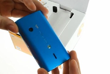 W8 walkman giá hơn 5 triệu - 5