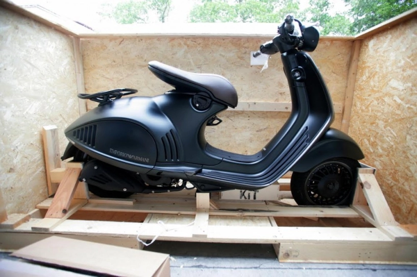 Xe tay ga đắt nhất thế giới vespa 946 emporio armani về việt nam - 1