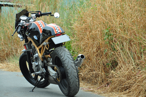 Yamaha srx400 dành cho fan hâm mộ cafe racer - 4