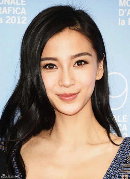 Angelababy lộ độn cằm xấu xí - 8