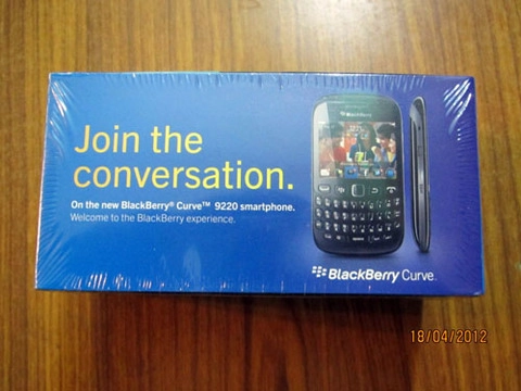 Ảnh thực tế blackberry curve 9220 - 1