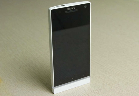 Ảnh thực tế sony xperia sl - 1