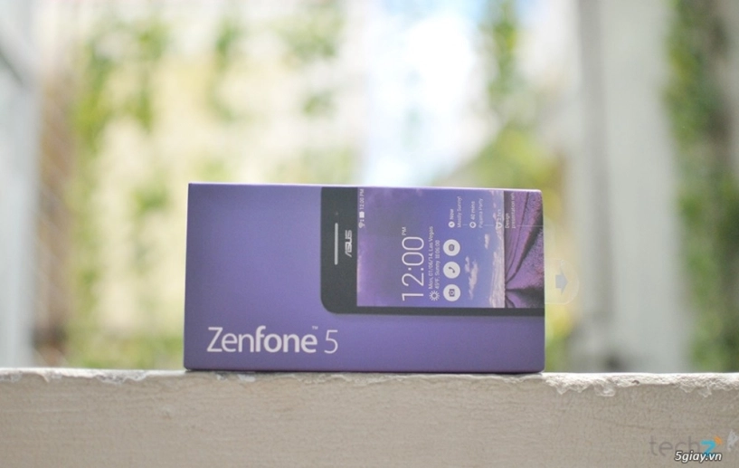 Asus zenfone 5 phiên bản màu tím mộng mơ đẹp lung linh - 1