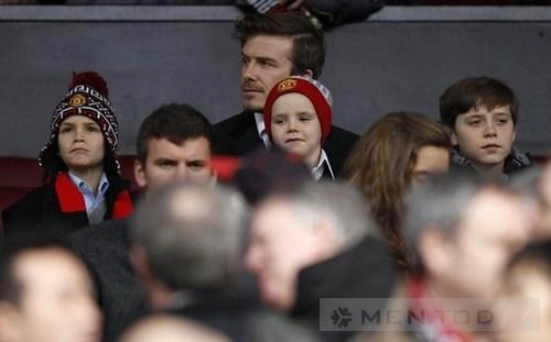 Becks lại gây cơn sốt về kiểu tóc mới - 1
