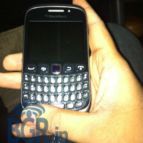 Blackberry 9320 đột ngột xuất hiện tại ấn độ - 1