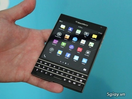 Blackberry passport độc đáo của blackberry - 1