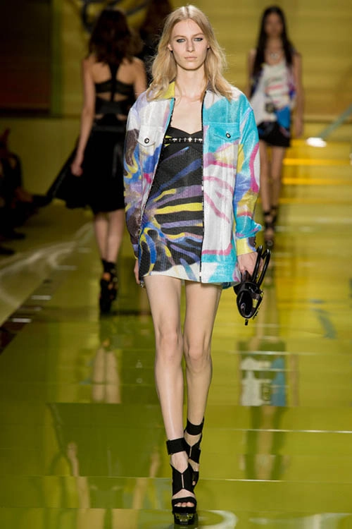 Bst versace 2014 sắc đen chủ đạo - 2