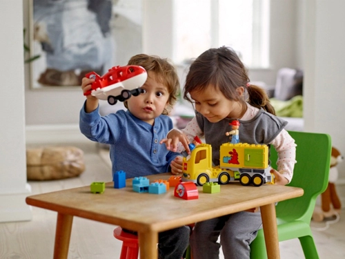 Các loại đồ chơi giúp trẻ phát triển tư duy - 1