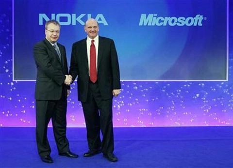 Ceo nokia khẳng định không bán mảng smartphone - 1