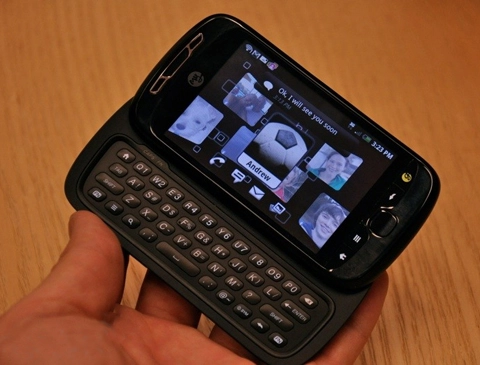 đàn em của htc magic - 1