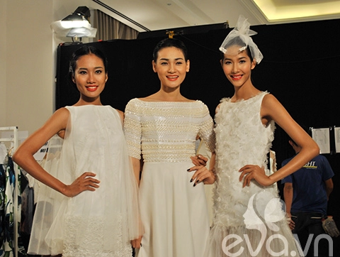 Dàn mẫu vietnam next top model đọ chân dài - 4