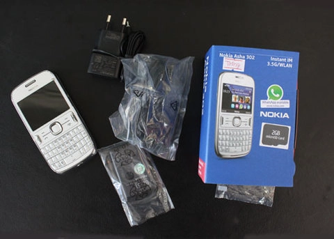 đập hộp nokia asha 302 chính hãng - 1