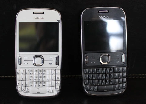 đập hộp nokia asha 302 chính hãng - 2