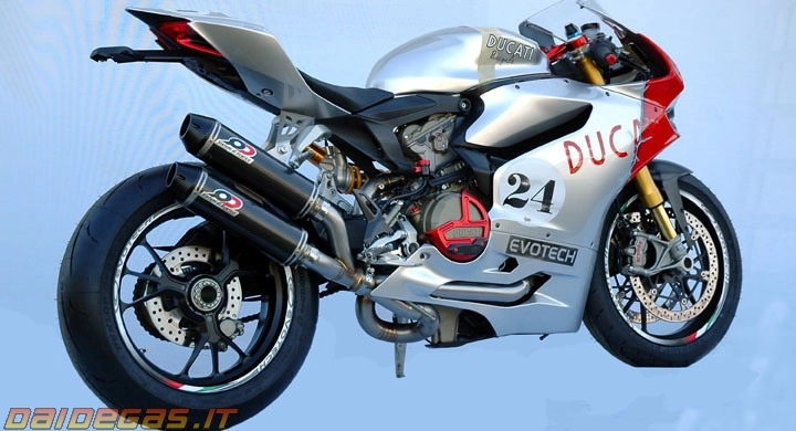 Ducati 1199 with qd exhaust - 1