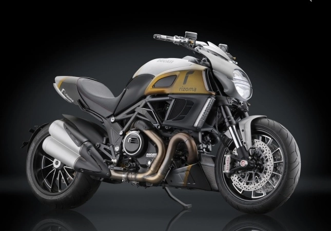 Ducati diavel độ full option đồ chơi rizoma - 1