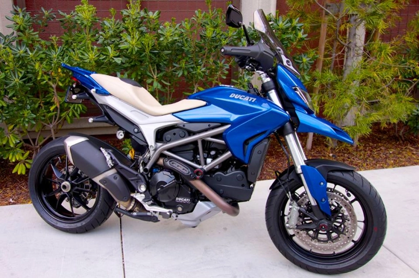 Ducati hyperstrada độ xanh navy cực ấn tượng - 1