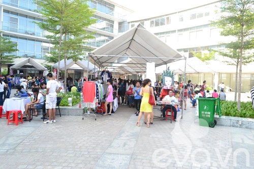 Flea market điểm đến của tín đồ mê mua sắm - 3