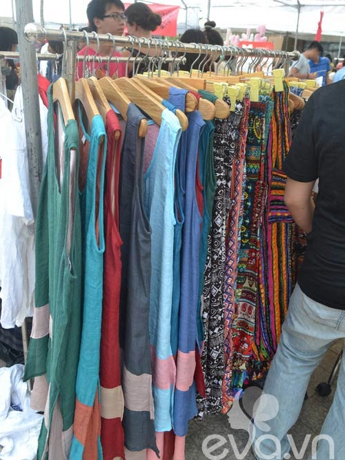 Flea market điểm đến của tín đồ mê mua sắm - 15