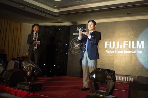 Fujifilm ra mắt máy ảnh x-t1 tại việt nam giá 289 triệu đồng - 1