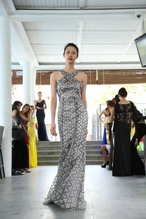 Hậu trường luyện catwalk của elite model look - 9