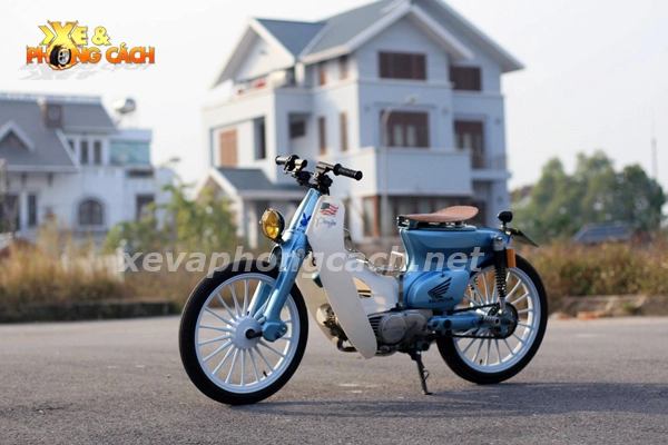 Honda cub đời 79 độ chất với phong cách bobber - 1