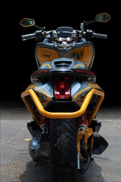Honda pcx150 phong cách transformer - 5