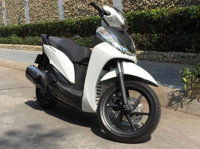 Honda sh300i đăng ký 12014 đi 3000km cần bán - 3