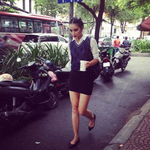 Huyền trang mặc đẹp đúng chất fashionista - 3