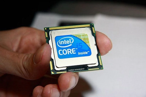 Intel ra chip sandy bridge core i5 và celeron mới - 1