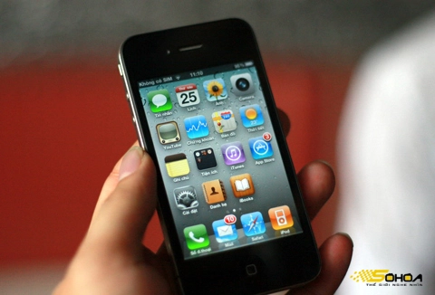 Iphone 4 tại việt nam bắt đầu hạ giá - 1