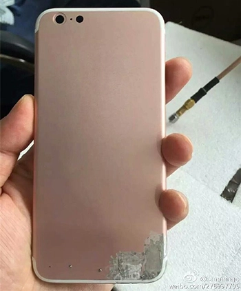 Iphone 7 màu vàng hồng lần đầu lộ diện - 1