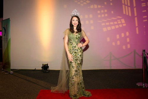 Jennifer chung lộng lẫy trong đêm miss asia american - 1