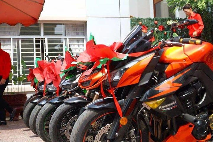 Kawasaki z1000 đời 2014 tham gia rước dâu hoành tráng - 1