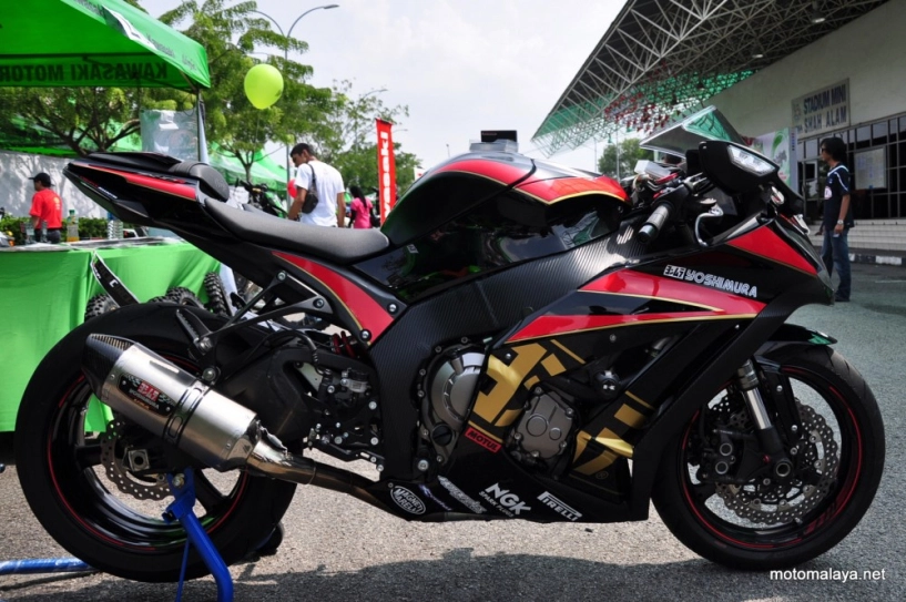 Kawasaki zx-10r yoshimura tuyệt phẩm ở malaysia - 1