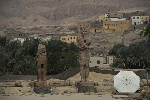 Khôi phục tượng pharaoh khổng lồ ở ai cập - 2