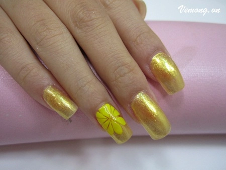 Kiểu nail móng tay màu vàng đẹp 2016 cho nàng quyến rũ - 13