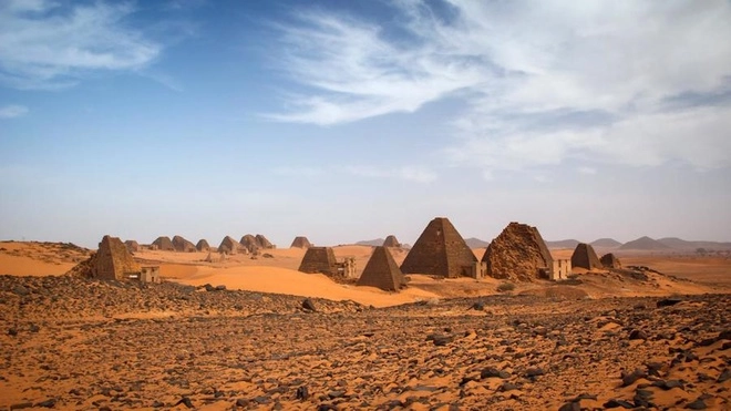 Kim tự tháp bị lãng quên ở sudan - 1