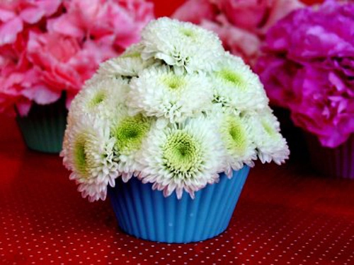 Lạ mắt kiểu cắm hoa hình bánh cupcake - 3