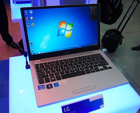 Laptop giống macbook pro của lg tại computex 2011 - 1