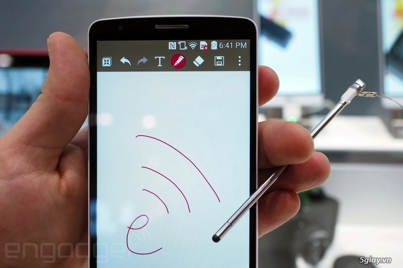 Lg stylus hỗ trợ nhiều ứng dụng giải trí và văn phòng - 1