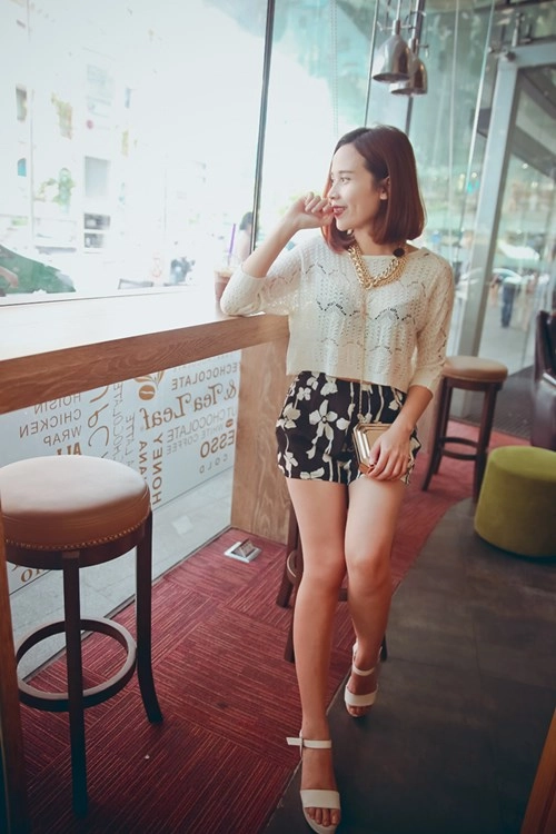 Lưu hương giang mặc đẹp hơn vì sợ chồng chán - 1