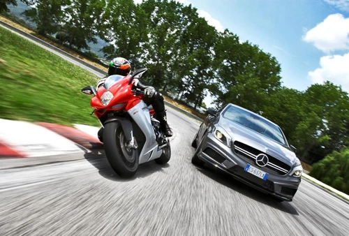 Mercedes bước chân vào thị trường xe máy - 1
