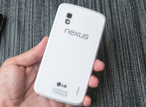 mở hộp điện thoại google nexus 4 màu trắng - 1