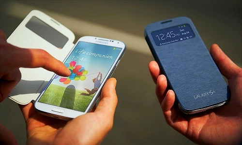 mổ xẻ galaxy s4 cho thấy samsung trọng sự tiện lợi - 1